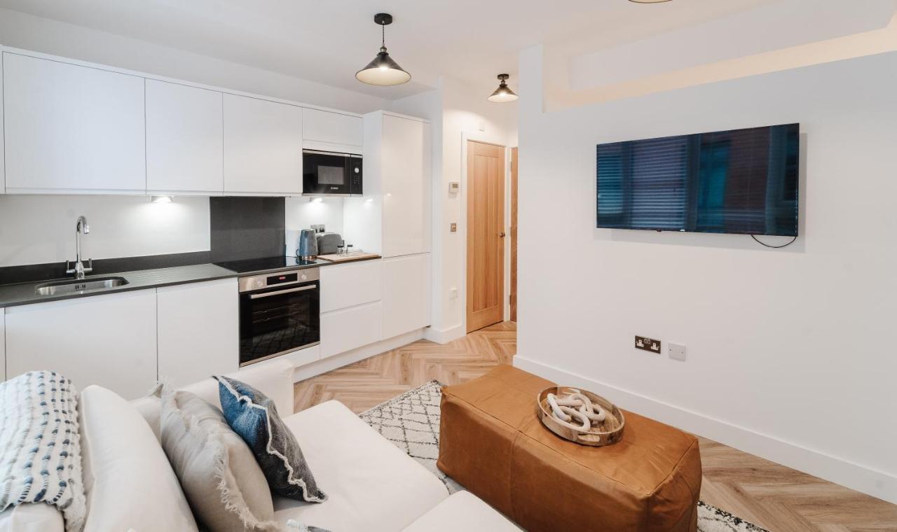 Royal House Stylish Apartments - Chester Exterior photo
