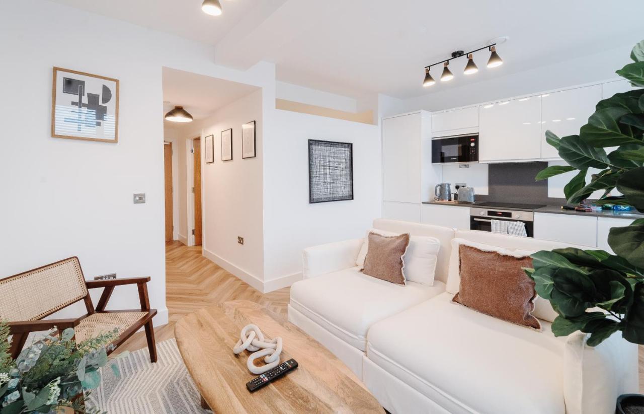 Royal House Stylish Apartments - Chester Exterior photo